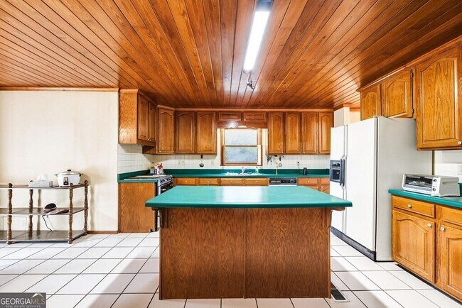 Building Photo - 206 Ridge Cir