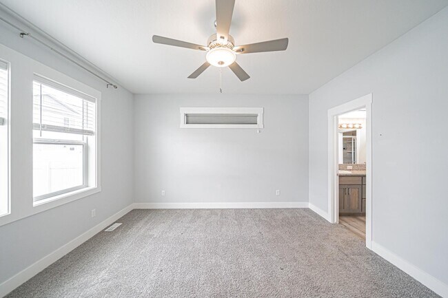 Building Photo - 2896 Blackwood