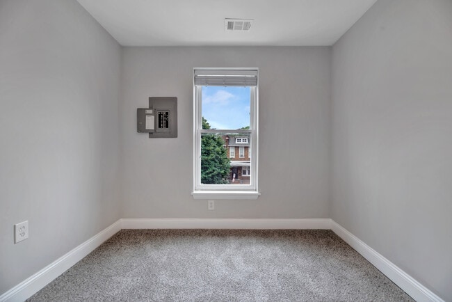 Building Photo - 1679 Montello Ave NE