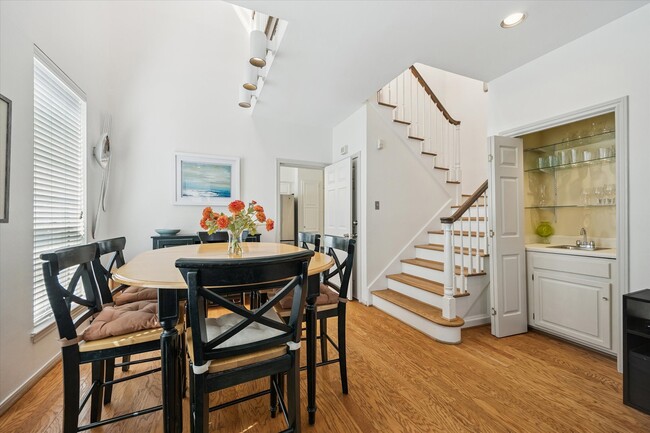 Building Photo - 4000 Purdue St