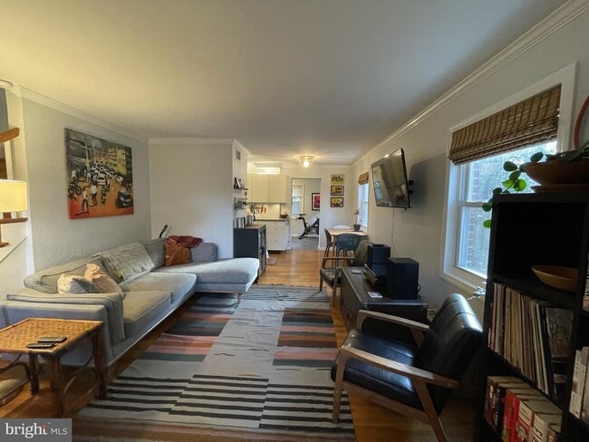 Building Photo - 2221 Arlington Terrace