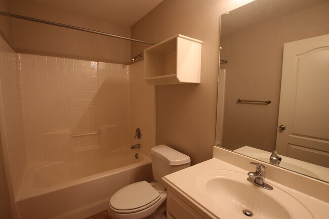 Building Photo - 18065 Loring Ln
