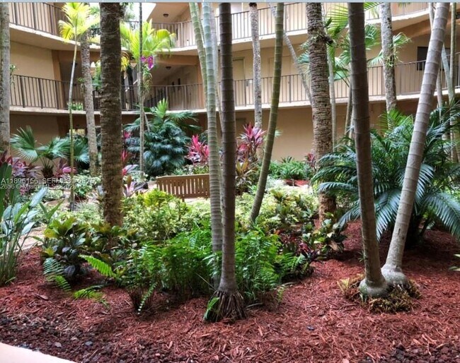 Building Photo - 8025 SW 107th Ave