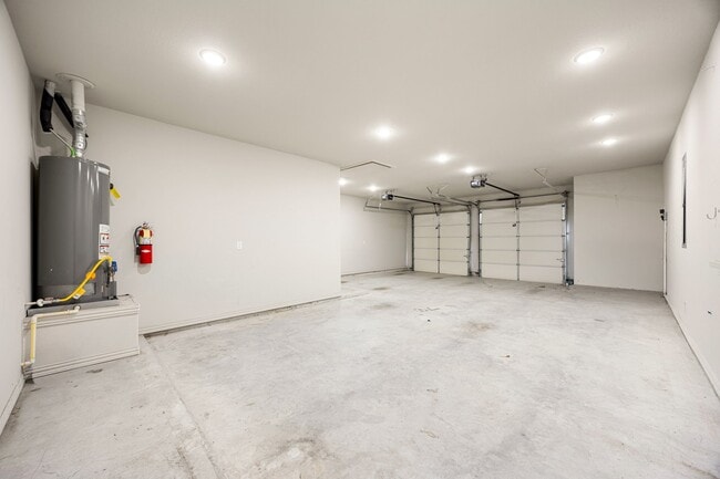Building Photo - 23202 Brookdale Bay Ln