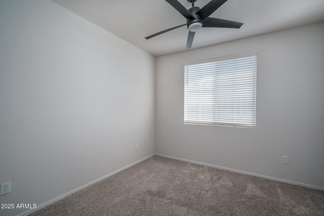 Building Photo - 18250 N Cave Creek Rd