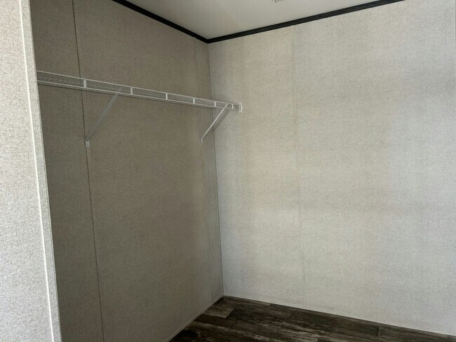 Building Photo - 14261 Isoba Ct