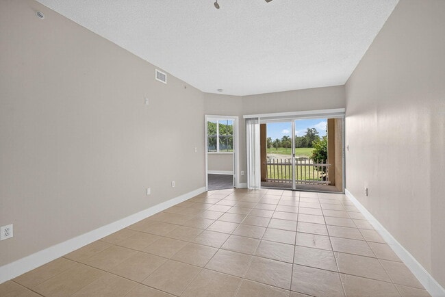 Building Photo - 2040 Greenview Shores Blvd