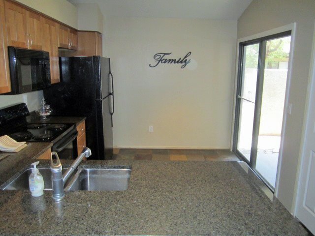 Building Photo - Great 2 bed/2 bath in convenient Mesa loca...
