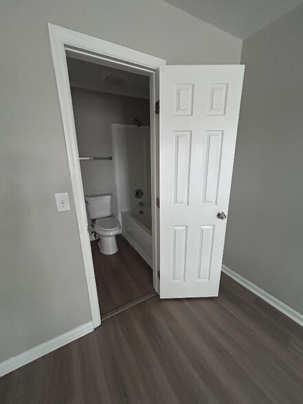 Building Photo - 7669 Hunters Ridge Ln