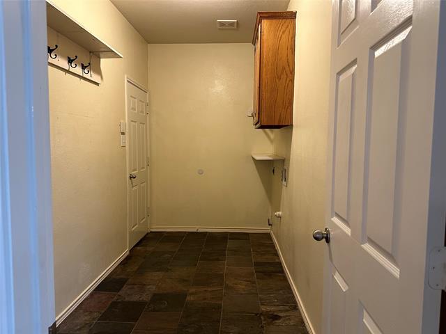 Building Photo - 8708 La Quinta Lane