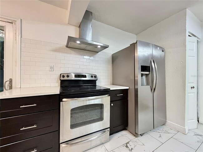 Building Photo - 844 35th Ave S