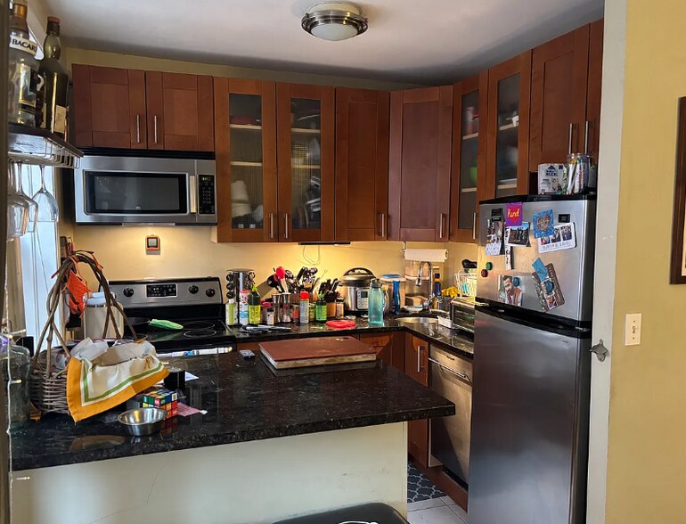 Primary Photo - 288 Cambridge St