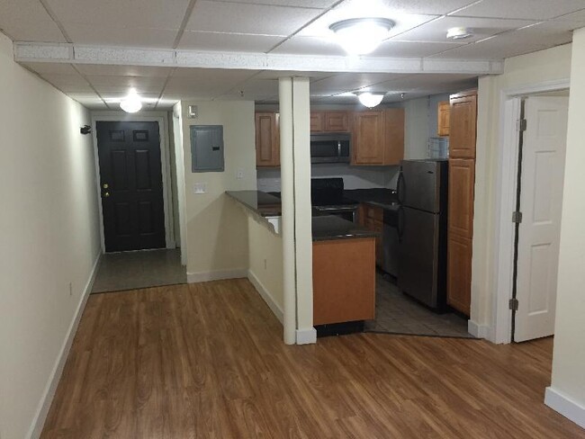Building Photo - 1 bedroom in Cambridge MA 02138