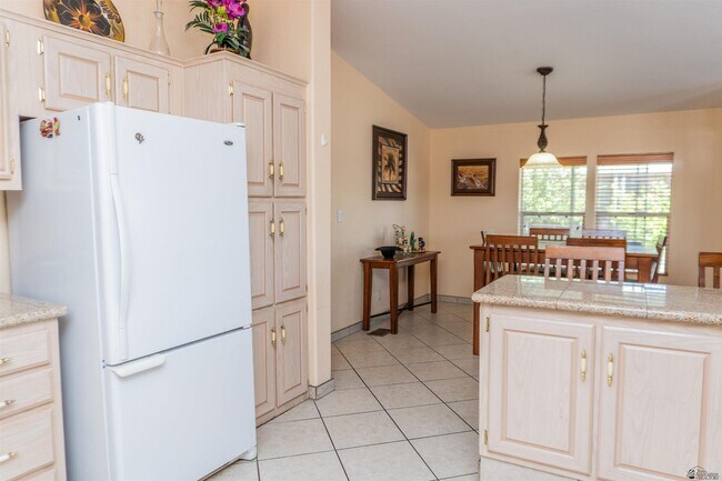 Building Photo - 10772 S Williams Ave