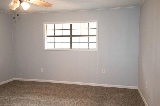 Building Photo - 3306 Timberlane Cir