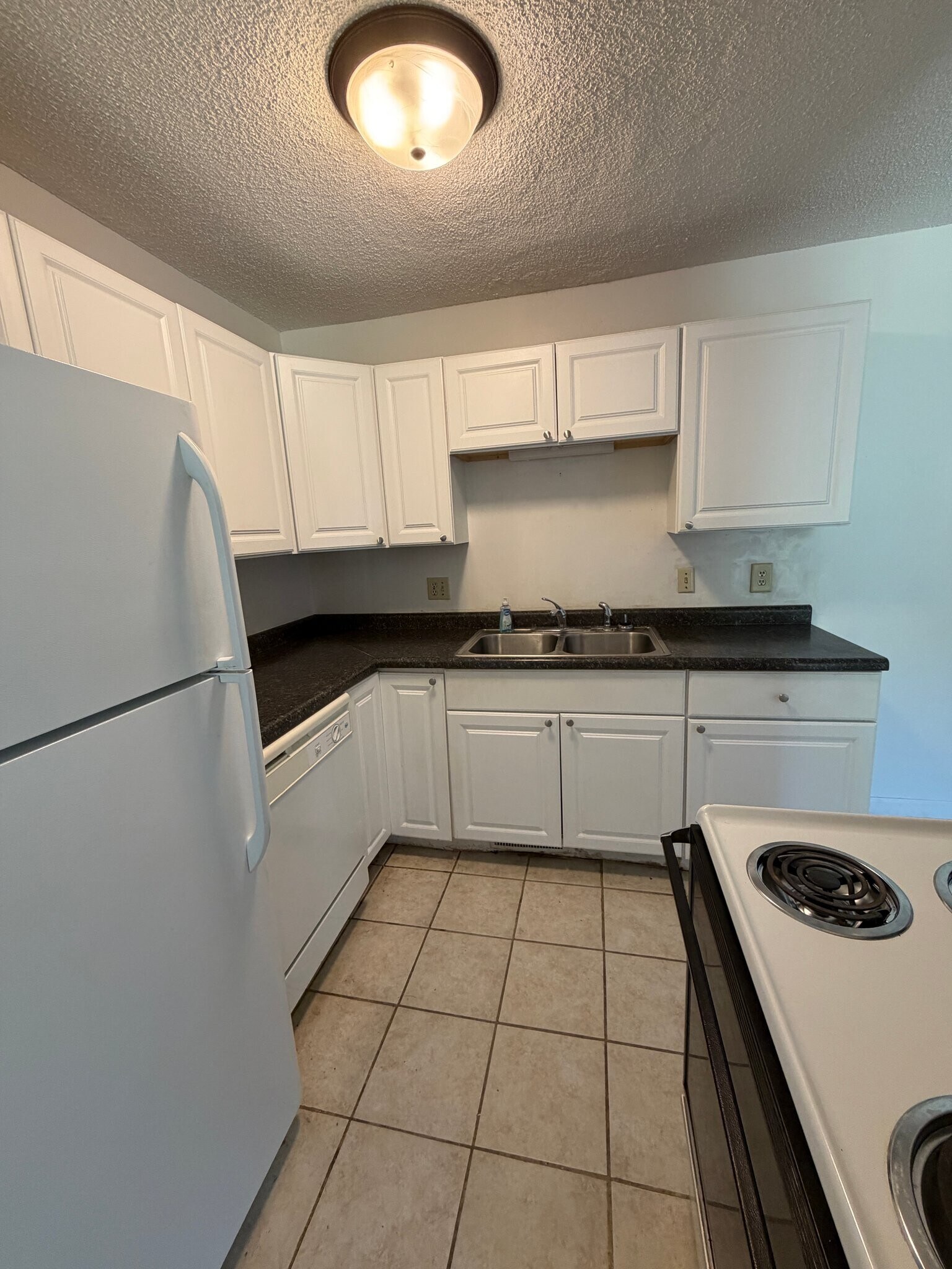 Building Photo - 2482 Cobble Hill Alcove