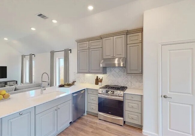 Building Photo - 6306 Symphony Wave Dr