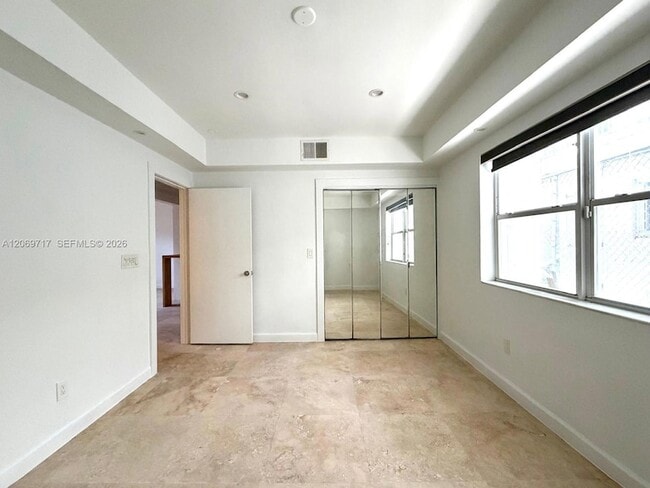 Building Photo - 1239 Marseille Dr