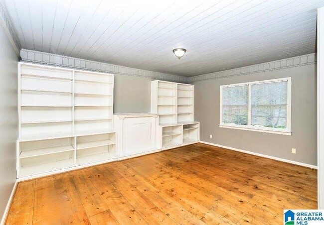 Building Photo - 341 Killough Dr