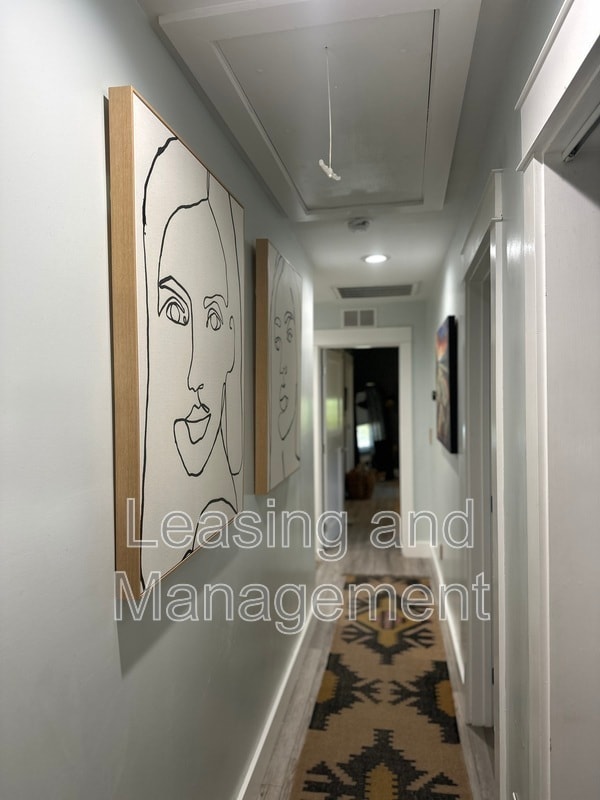 Building Photo - 823 Jordan St