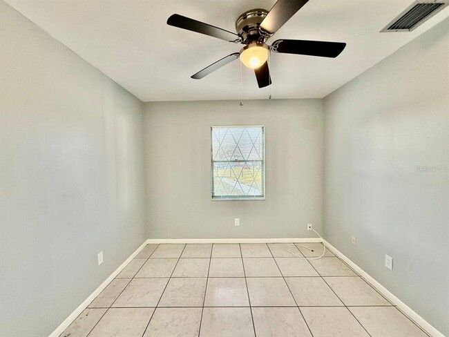 Building Photo - 10812 Hannaway Dr