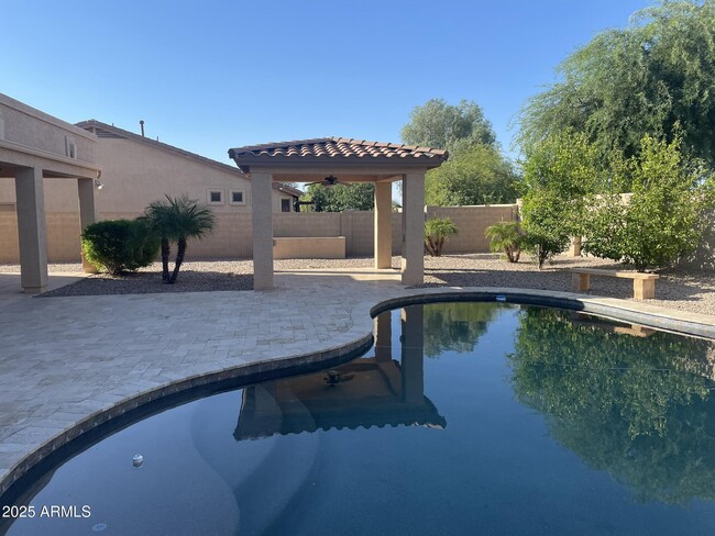 Building Photo - 4816 S Emery Cir