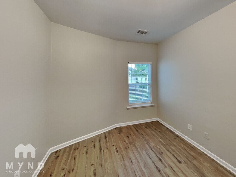 Building Photo - 2090 Appaloosa Way