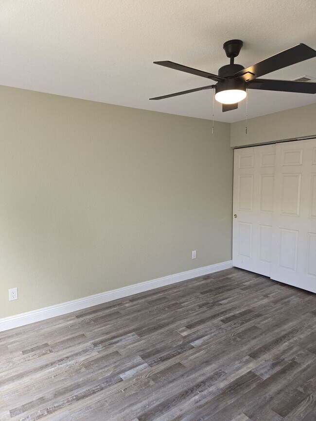 Building Photo - A Fabulous 4 Bedroom Home in Peccole Ranch