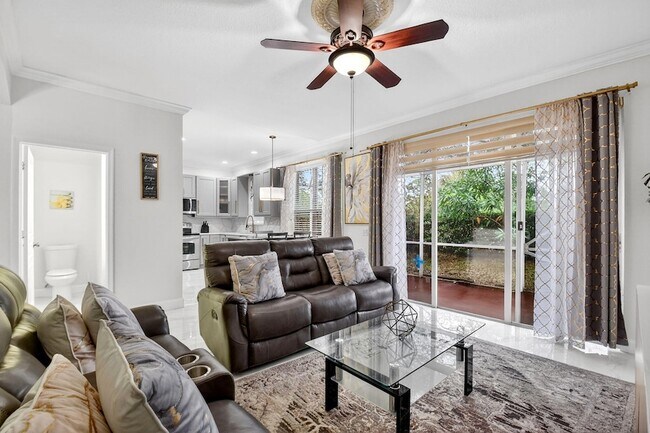 Building Photo - 5029 Starblaze Dr