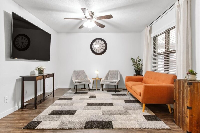 Building Photo - 1421 S 12th St