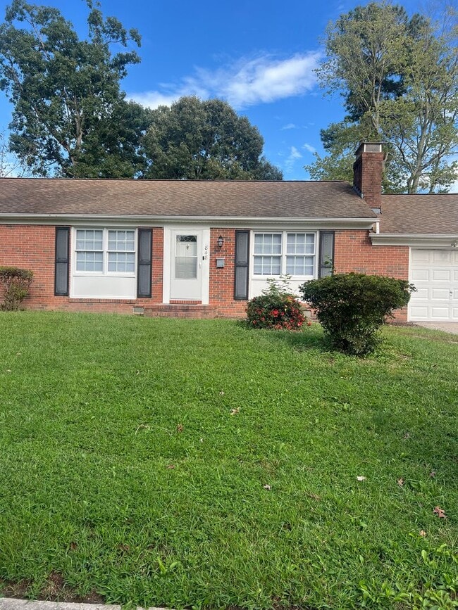 Building Photo - 848 Catalina Dr