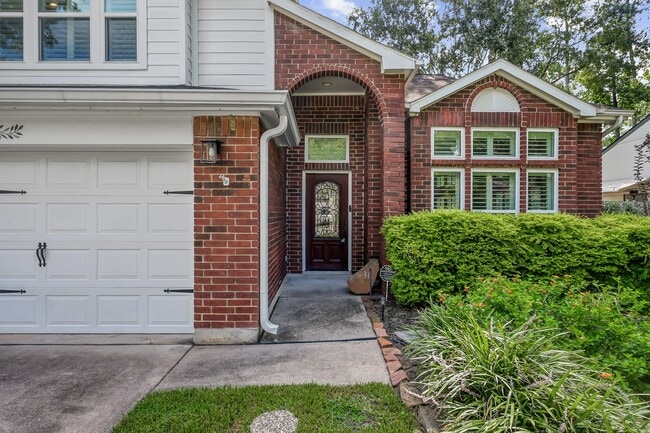 Building Photo - 30 Village Knoll Pl