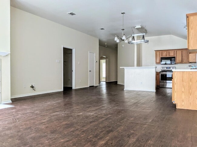 Building Photo - 2807 Lakefield Dr