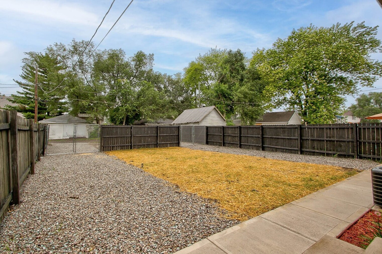 Building Photo - 42 S Holmes Ave