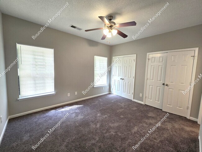Building Photo - 2330 Hackamore Dr