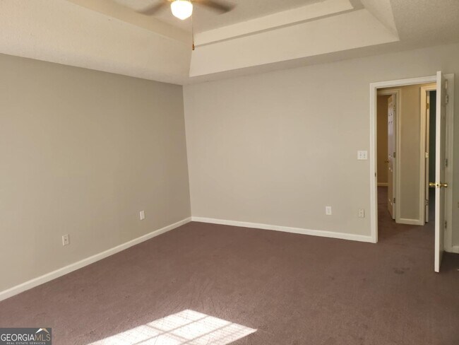 Building Photo - 4365 White Pines Ct