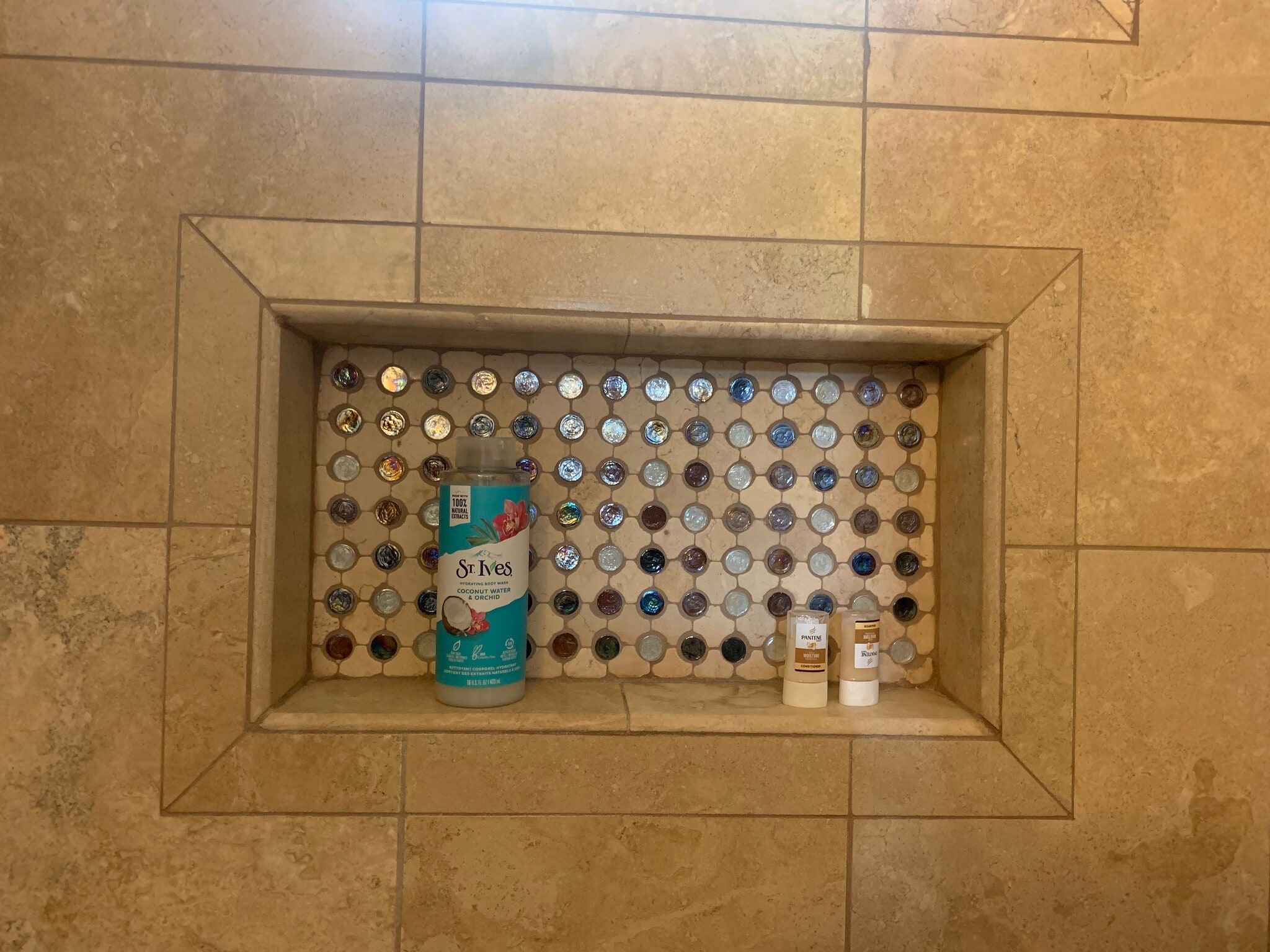 Private bathroom. Room for rent. Upstairs. Private room with private bathroom. Austin, Tx 78702 - 905 Prospect Ave