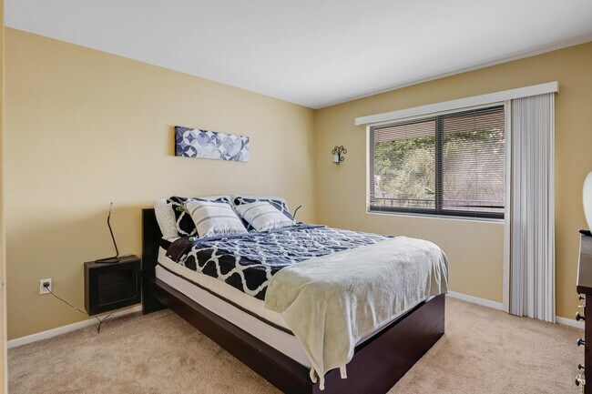 Building Photo - 4254 Deste Ct