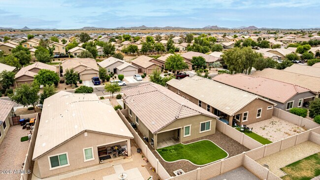 Building Photo - 3514 E Cowboy Cove Trail