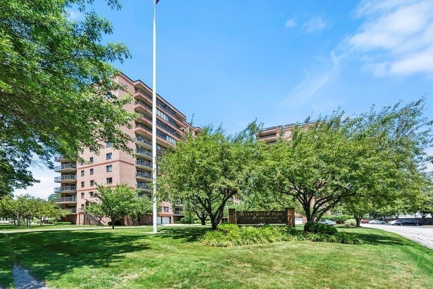 Building - 3920 Mystic Valley Pky