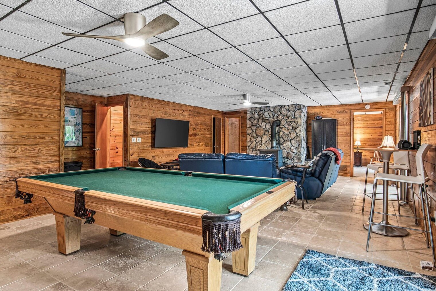 Building Photo - 410 Dogwood Ln