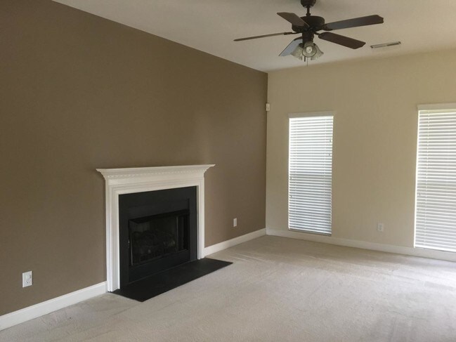 Family Room View 1 - 2915 Atwood Rd