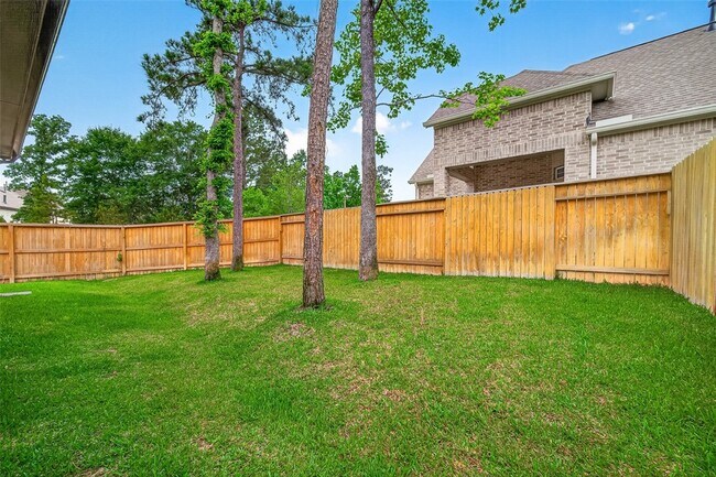 Building Photo - 305 Rise Ln