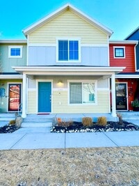Building Photo - 5260 Golden Hollow Rd
