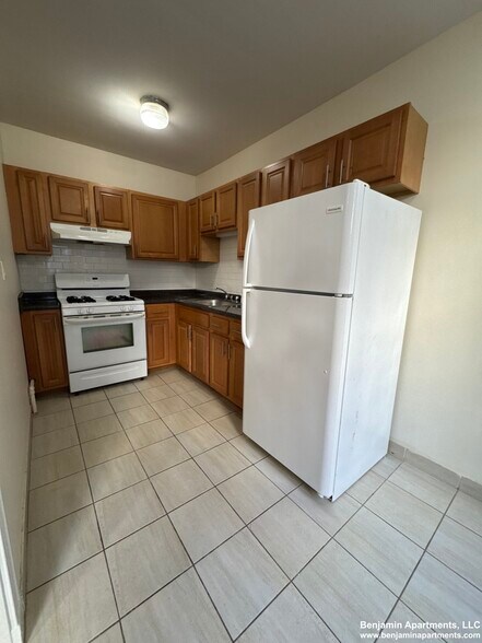 Building Photo - 120 Washington St