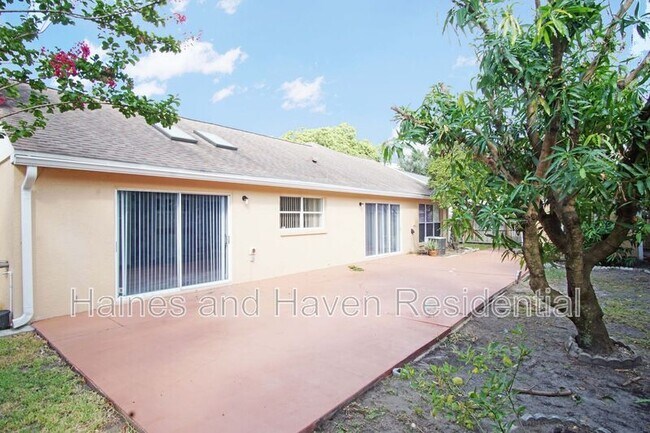 Building Photo - 4645 Saddle Creek Pl