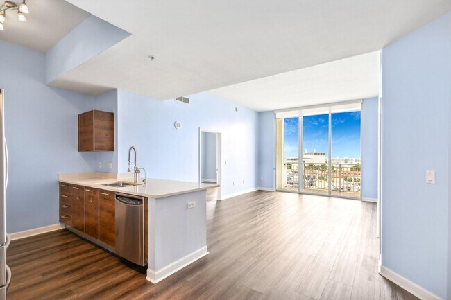 Building Photo - 480 Hibiscus St