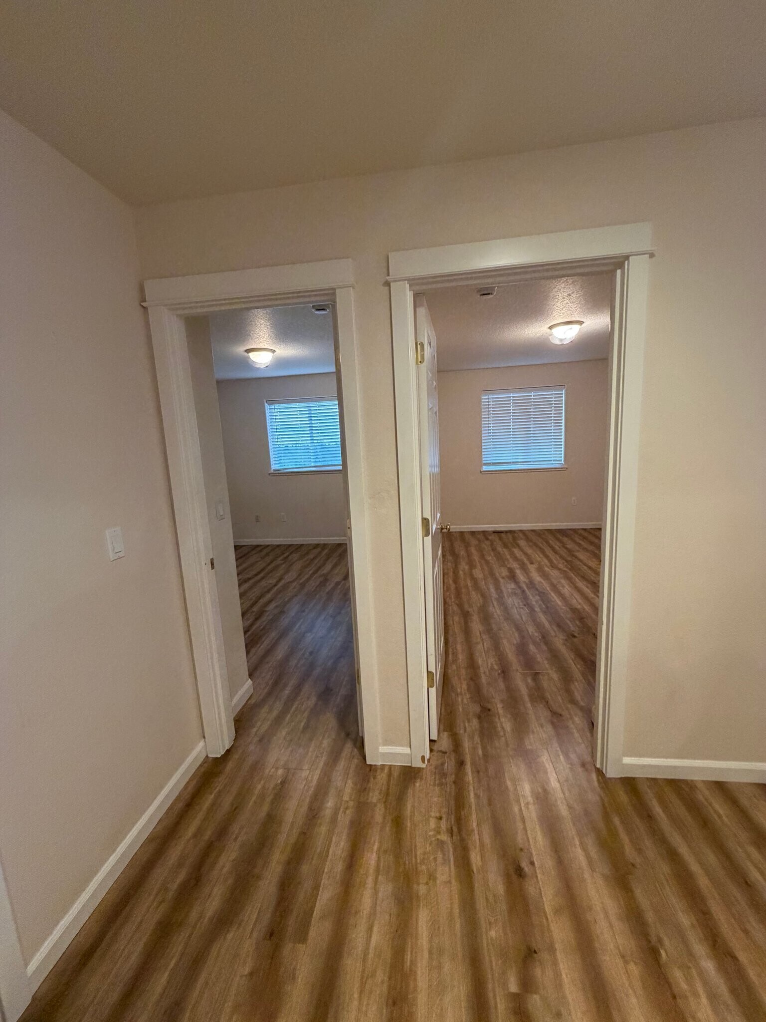 Building Photo - 4120 SW Reindeer Ave