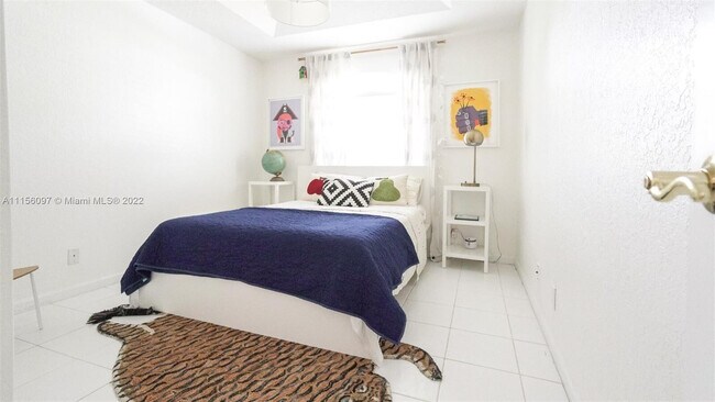 Building Photo - 5449 Grande Palm Cir