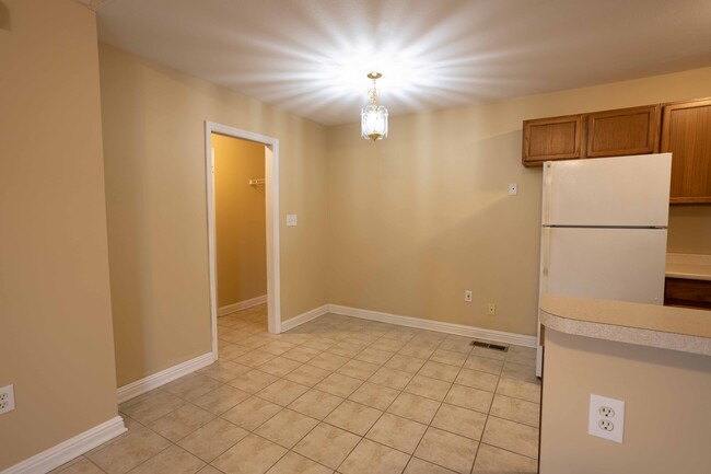 Breakfast nook/Laundry room - 3525 Ford Rd